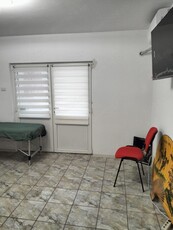 Vand apartament spatiu comercial 3 camere