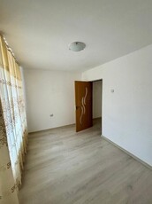 Vanzare apartament 2 camere