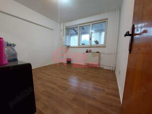 Vanzare apartament 3 camere, dec, etaj 1 din 10, Colentina, Doamna Ghica, Plumbuita