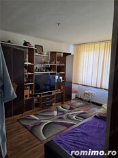 Vanzare Apartament 4 Camere Decomandat Berceni - Straja