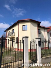 Vila 5 camere 214mp, teren 536 mp, Targoviste-Priseaca