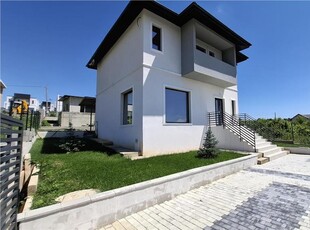 VILA 5 camere,Incalzire pard,Canalizare,Bucium-Visan Iasi,comision 0%