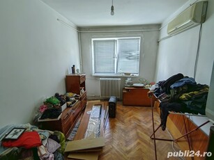 Zona Dacia, 3 camere, 52 mp utili+balcon spațios, preț 63000 euro negociabil