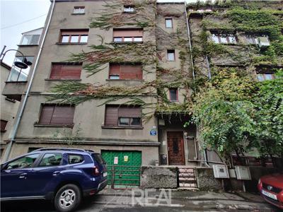 Apartament 8 camere de vanzare DOROBANTI - Bucuresti