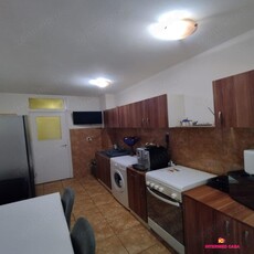 Apartament 3 camere zona Vasile Aaron