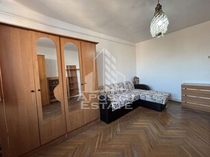 Apartament cu 3 camere in zona Sagului, centrala termica