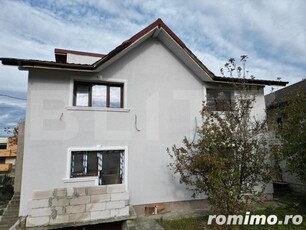 Casa 6 camere, 245mp, Bucium