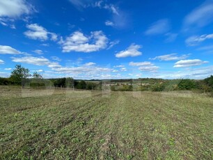 De Vânzare - Teren Intravilan, Localitatea Sumugiu