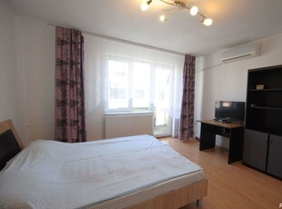 Vand apartament 2 camere -Piata 700 central