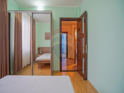 Apartament 3 camere vanzare in casă vilă Brasov, Sanpetru