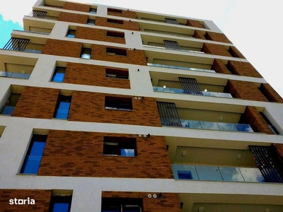 Apartament modern de vanzare decomandat cu 3 camere 80 mpu si balcon