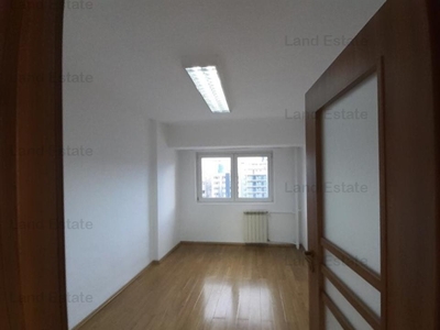 Apartament 4 camere de vanzare PIATA VICTORIEI - Bucuresti