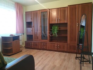 Apartament 2 camere decomandate, 53 mp, etaj intermediar.