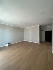 Apartament cu 2 camere in zona VIVO.