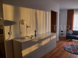 Apartament luminos si modern, 2 camere in Complex Imobiliar nou.