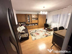 Apartament Spatios - Etaj Intermediar - Renovat - Centrala P