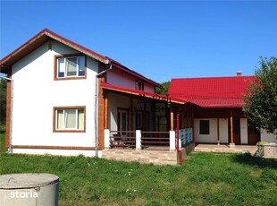 Vand casa in orasul ovidiu