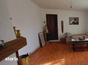 G.Enescu-Bloc Nou-Apartament 2 camere ,et.3,mobilat,pret 97000E