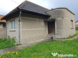 Casa individuala situata in localitatea Tarlungeni, judetul Brasov