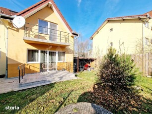 Apartament de 3 camere, 67 mp utili , zona Teilor