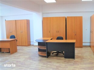 Proprietar: vand apartament 2 cam. ultracentral Suceava