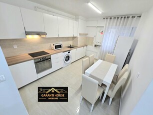 Ultracentral, apartament cu 3 camere, etaj 3, mobilat si utilat