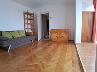 Vand Apartament 3 Camere, finisat clasic, personalizabil.