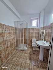 Vand apartament in vila cu 3 camere, in zona Popa Nan.