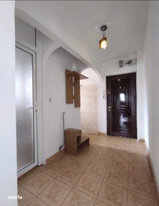 35990 Apartament 3 camere Intim