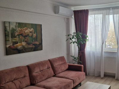 Apartament 2 camere de inchiriat bd. Tomis Constanta