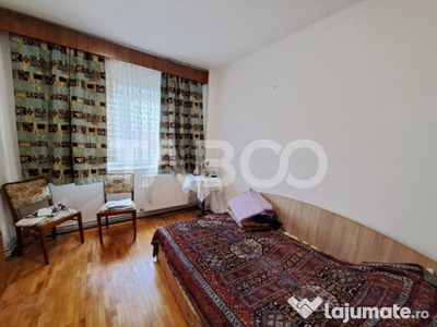 Apartament decomandat 3 camere si 2 bai balcon Mihai Viteazu