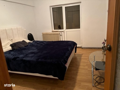 Apartament decomandat cu 3 camere in zona Pacurari - Alpha Bank