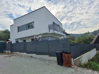 Casa individuala, semifinisata, cu CF, 280 mp gradina, Tauti