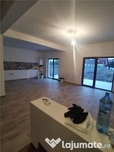 Duplex - dormitor pe plan - suprafata generoasa - zona excel