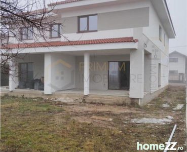 Duplex - la asfalt - bucatarie inchisa