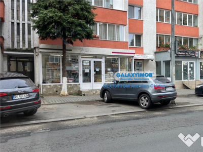 Inchiriez spatiu comercial cu vad foarte bun intre Fortuna s