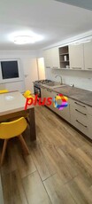 Apartament cu trei camere, zona Racadau 72 mp