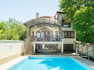 Casa Ciofliceni, Snagov, vila cu piscina pe malul lacului