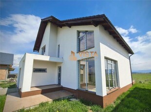 Casa intabulata, 4 camere, 3 bai, teren 621mp, Bod