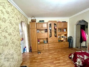 De vanzare apartament cu 2 camere semidecomandat, zona Primaverii.