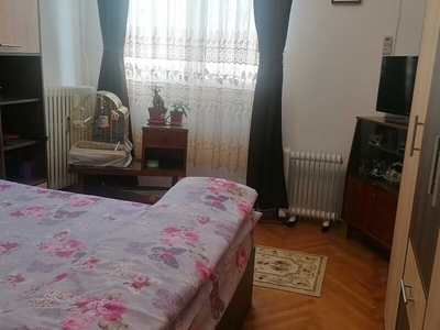 Apartament 4 camere Titan, metrou, Agentia Confort Casa