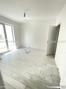 Apartament cu 2 camere decomandat + balcon 11mp + parcare 72.000 euro