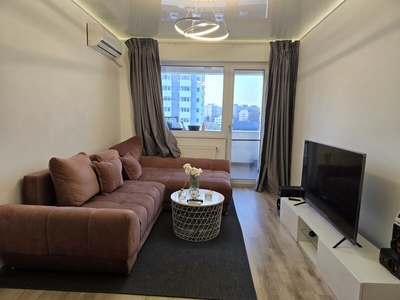 Inchiriere apartament 2 camere Mihai Bravu, chiar la statia de metrou