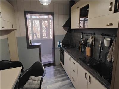 Vanzare Apartament 2 Camere Decomandat Aparatorii Patriei