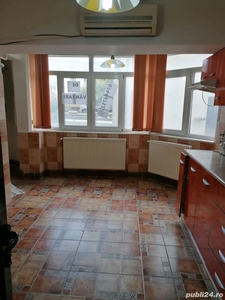 Apartament 3 Camere decomandate etaj.1