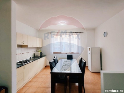 Apartament spațios cu 3 camere de închiriat, zona Oncea