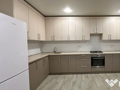 Inchiriez apartament cu 3 camere in cartierul Gheorgheni
