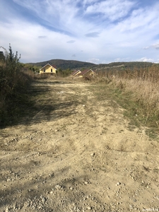 Teren intravilan Valea Rusului strada Izvorul Rece