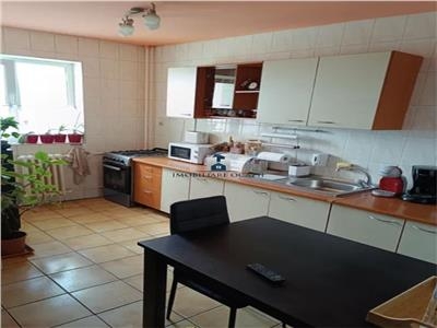 Vanzare Apartament 3 Camere Decomandat Bdul.Ctin.Brancoveanu