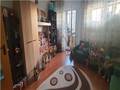 Vanzare apartament 4 camere Calea Vitan